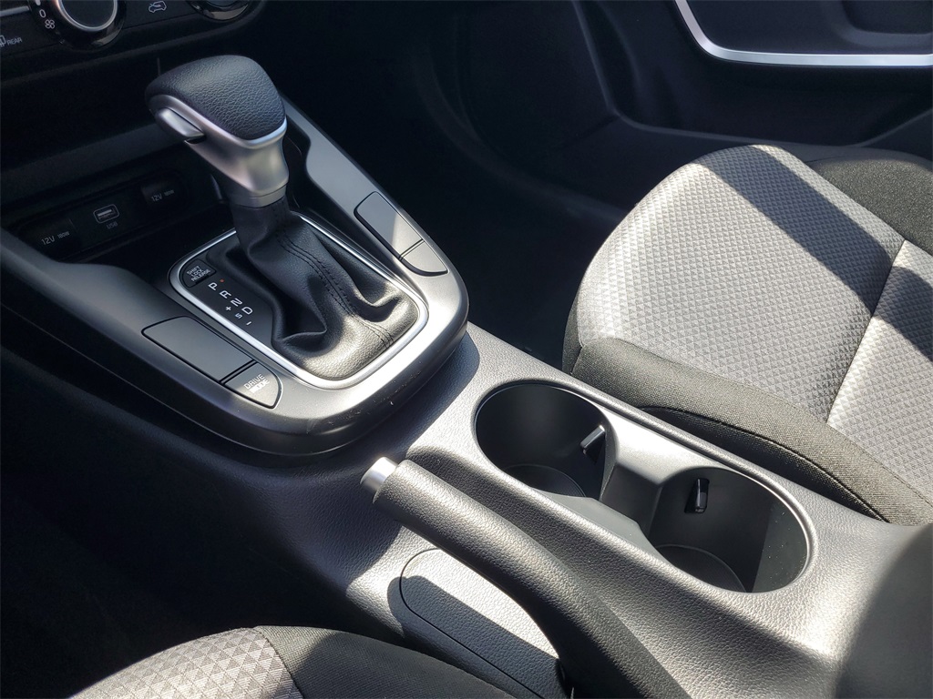 Vehicle image 18 of 28