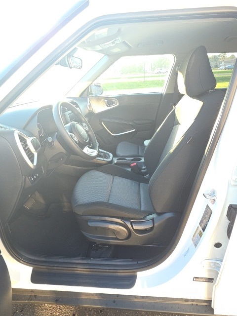 2025 Kia Soul LX Image 11 of 20