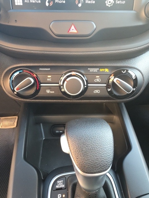 2025 Kia Soul LX Image 18 of 20