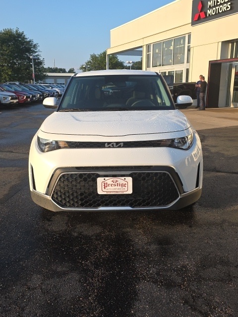 2025 Kia Soul LX Image 2 of 20