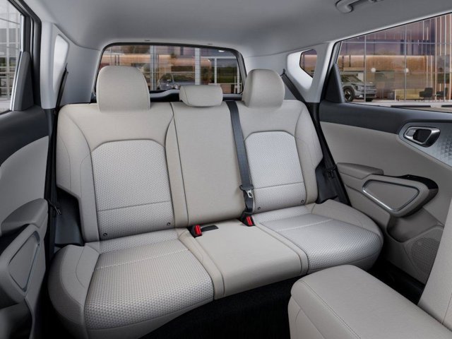 2025 Kia Soul LX Image 13 of 27