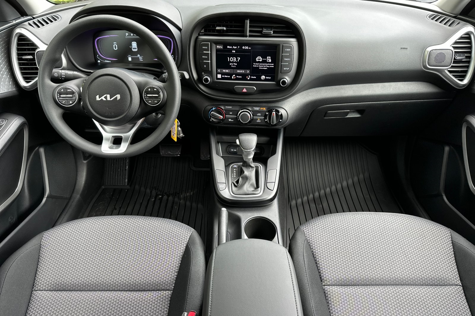 Vehicle image 9 of 20