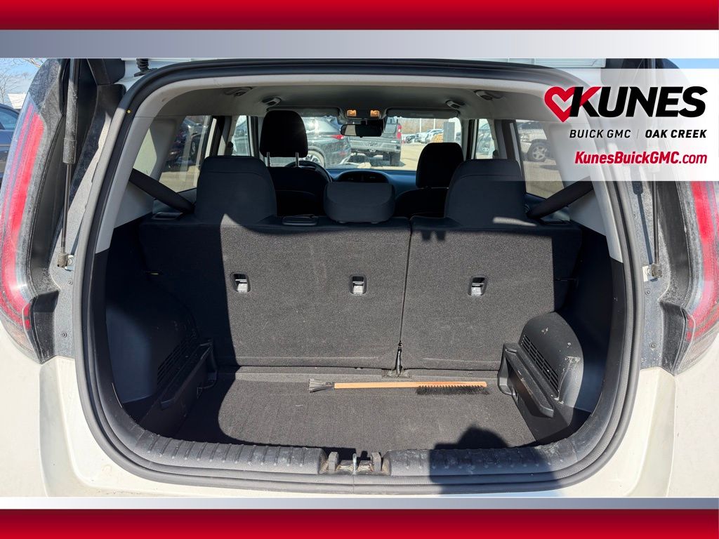 2025 Kia Soul LX Image 3 of 22