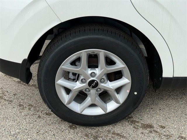 2025 Kia Soul LX Image 4 of 18