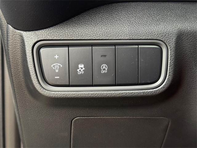 2025 Kia Soul LX Image 14 of 18