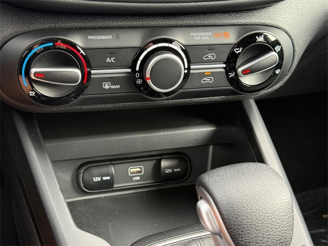 2025 Kia Soul LX Image 10 of 18