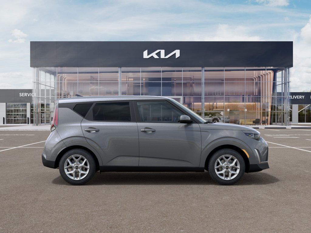 Vehicle image 6 of 29