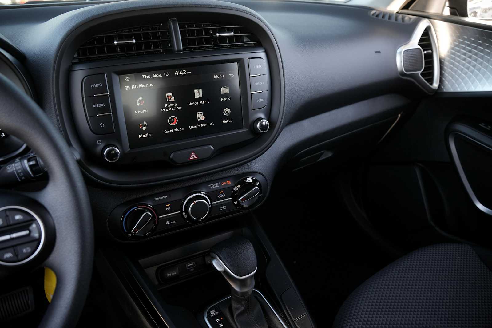 2025 Kia Soul LX Image 27 of 29