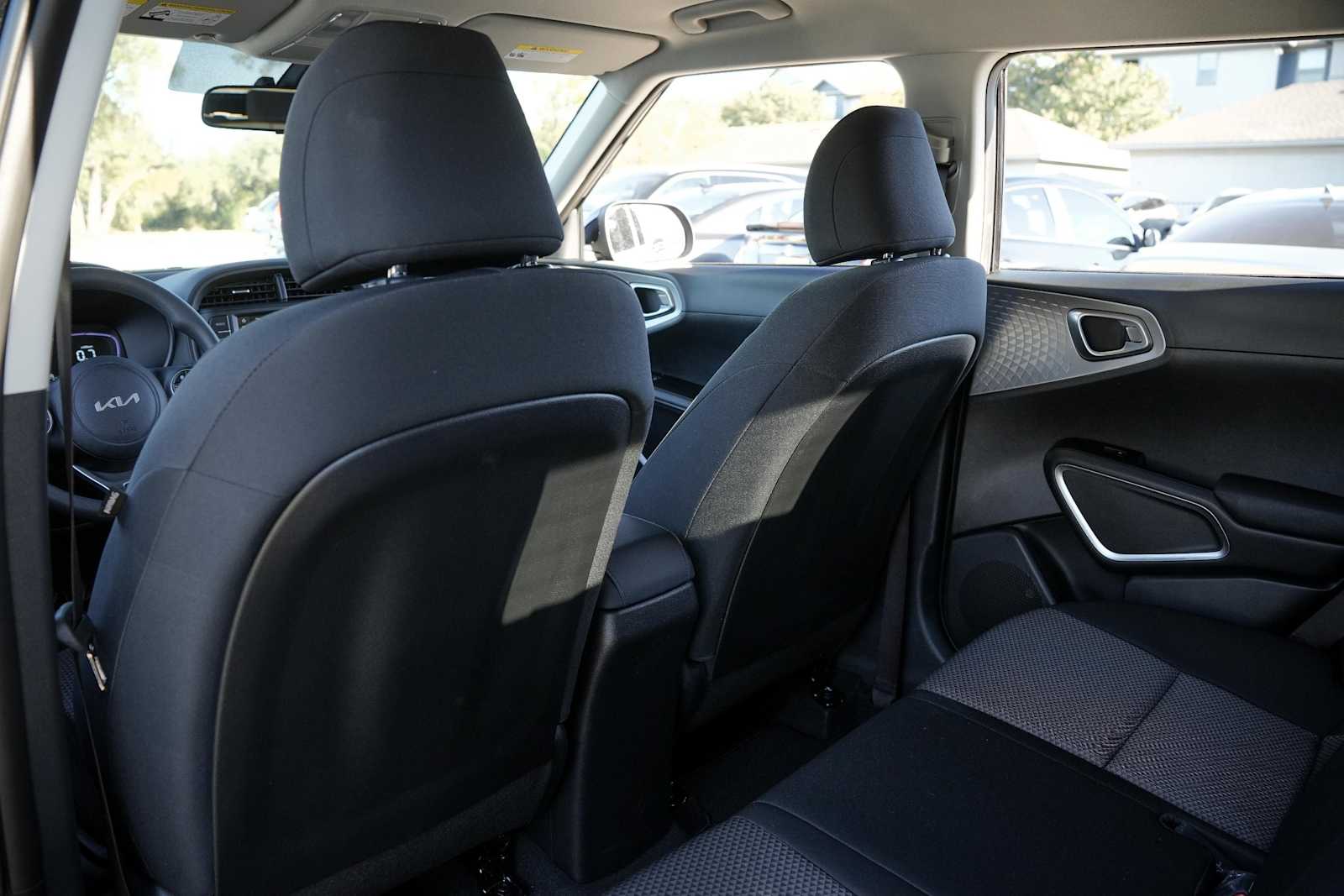 2025 Kia Soul LX Image 11 of 29