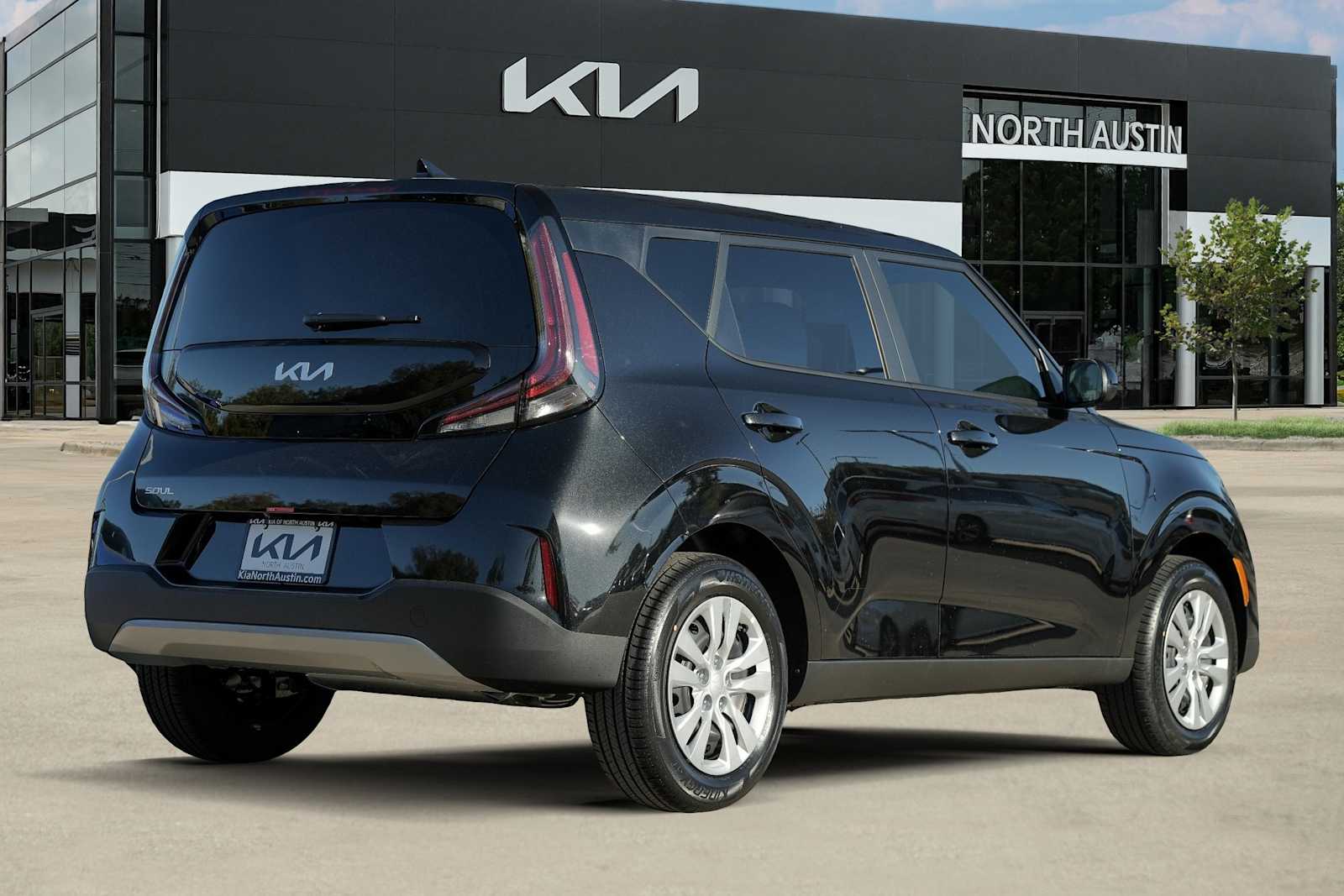2025 Kia Soul LX Image 4 of 29