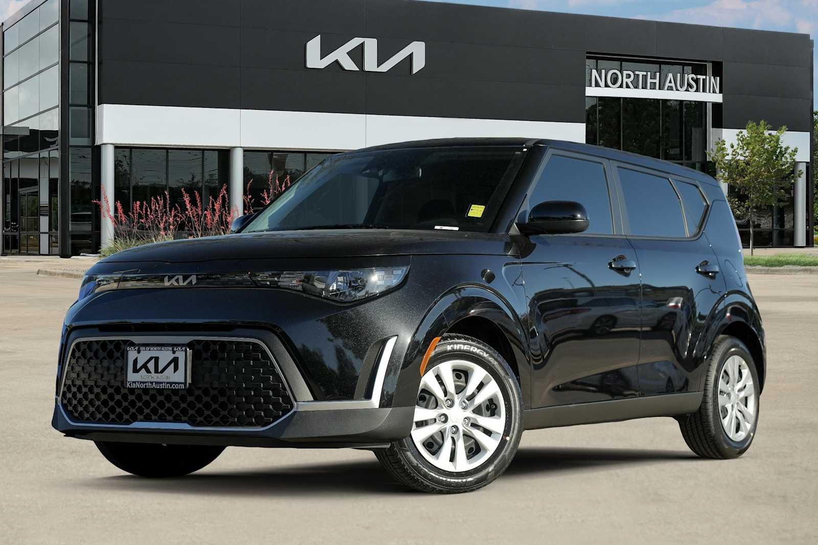 2025 Kia Soul LX Image 1 of 29