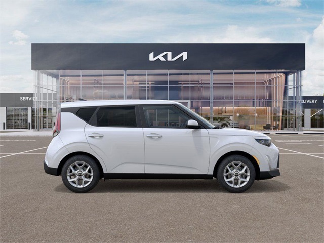 2025 Kia Soul LX Image 5 of 27