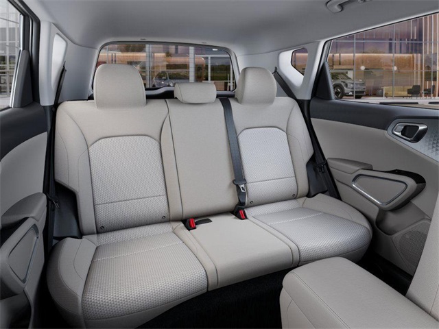 2025 Kia Soul LX Image 13 of 27