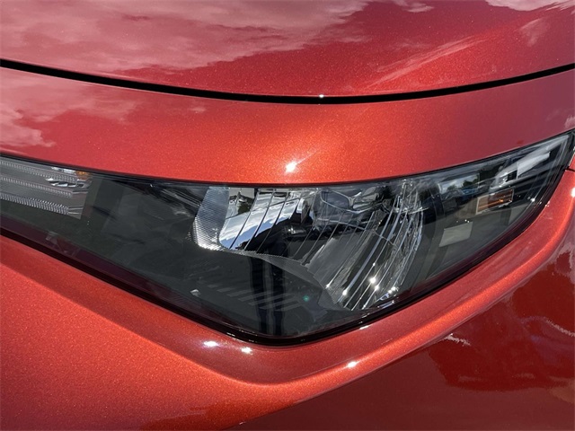 Vehicle image 25 of 35
