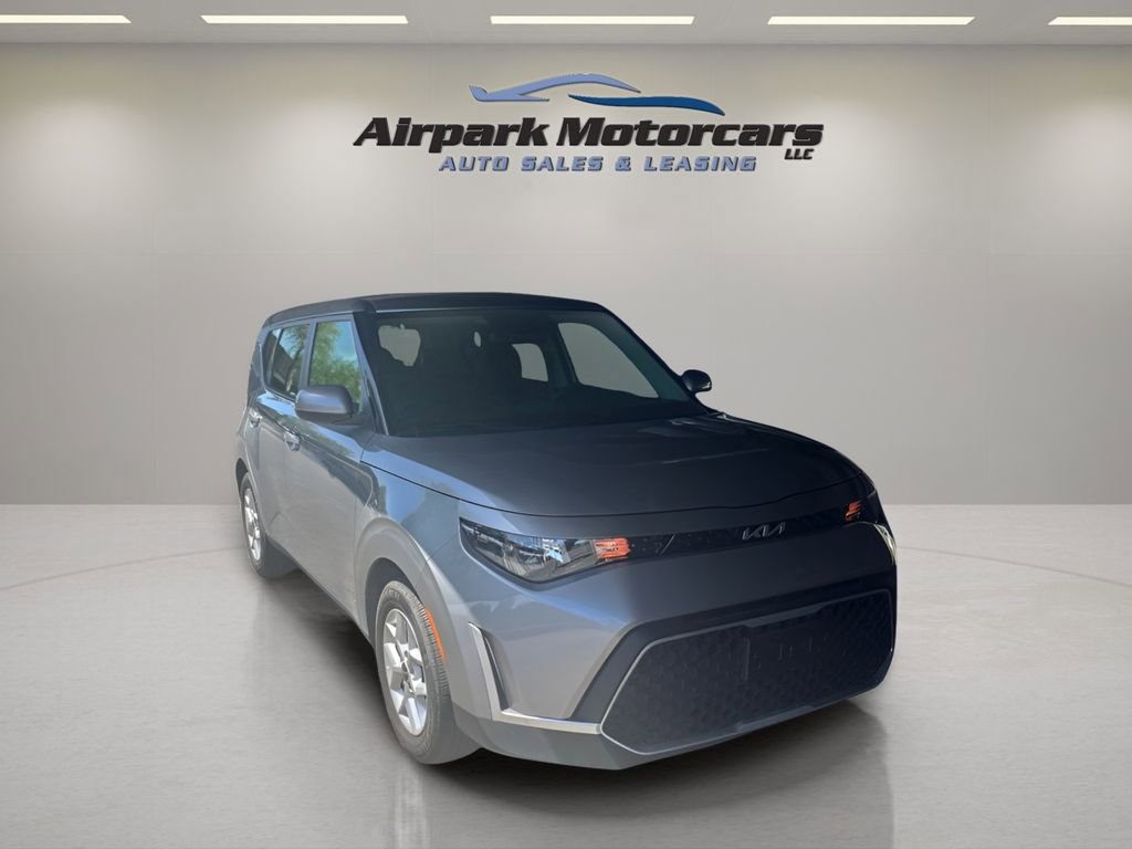 2025 Kia Soul LX Image 3 of 22