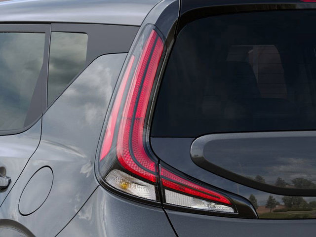 Vehicle image 23 of 27