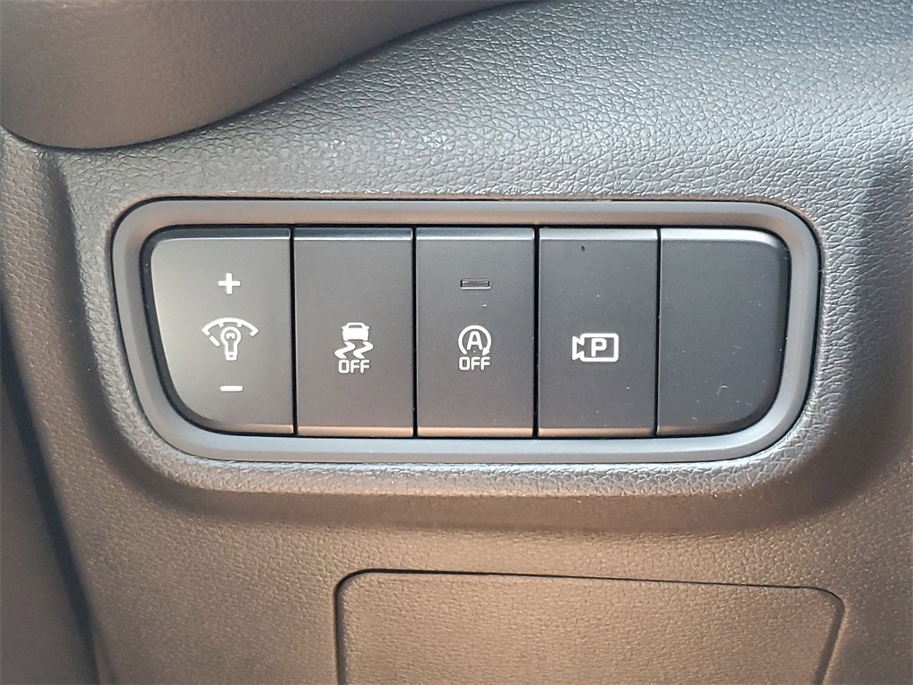 Vehicle image 19 of 28