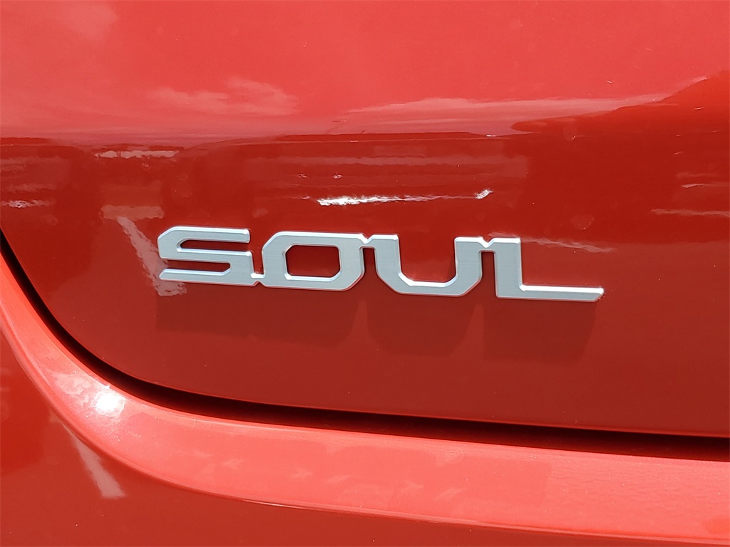 Vehicle image 26 of 28