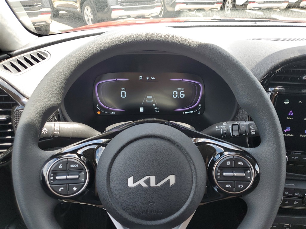 Vehicle image 10 of 28