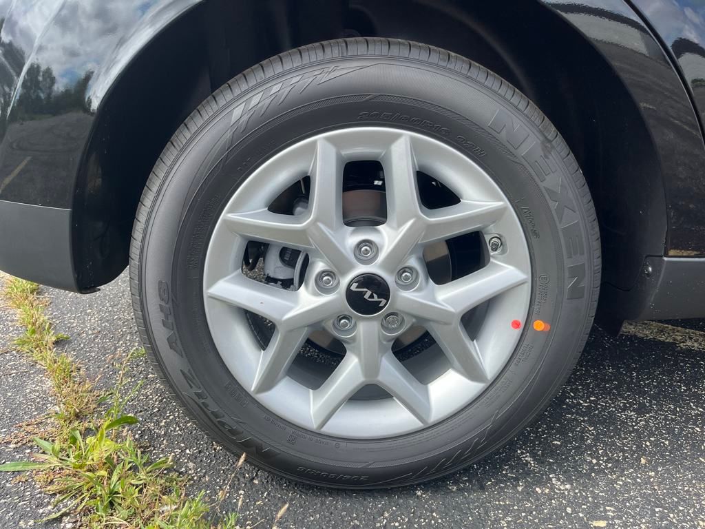 2025 Kia Soul S Image 10 of 33