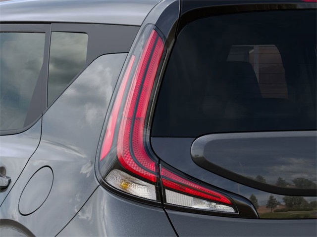 Vehicle image 23 of 27