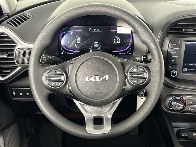 Vehicle image 16 of 25