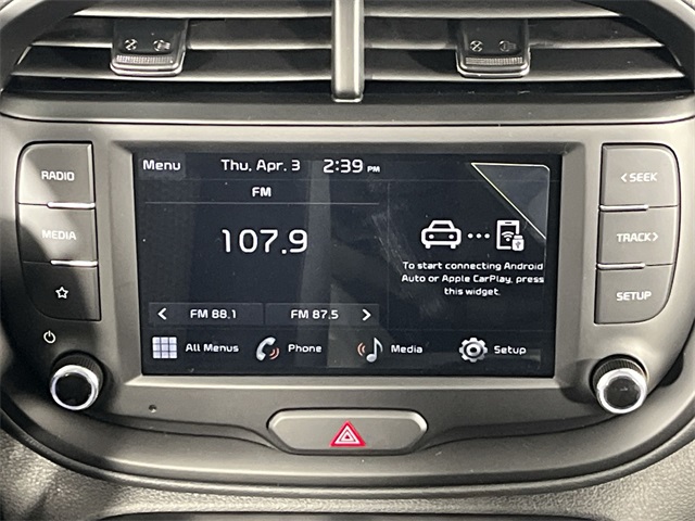 Vehicle image 19 of 25