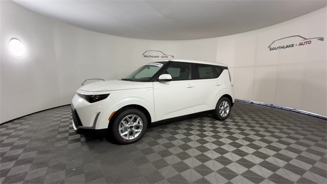 Vehicle image 1 of 25