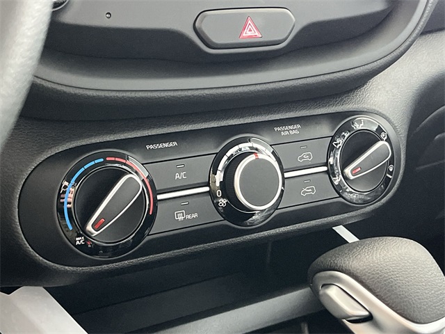 Vehicle image 24 of 25