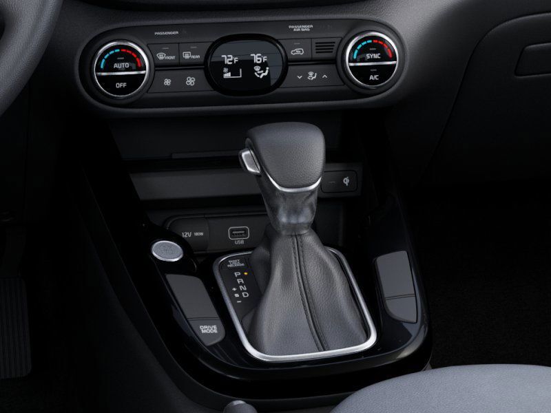 Vehicle image 25 of 29