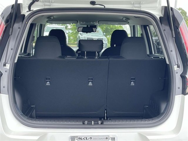 Vehicle image 8 of 36