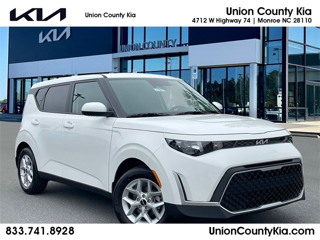 Vehicle image 3 of 36