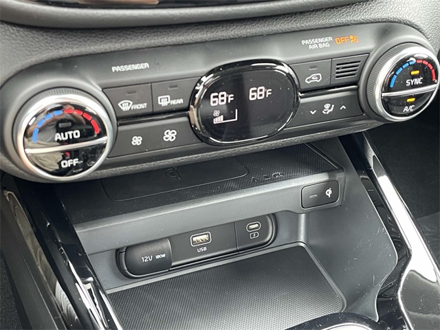 Vehicle image 31 of 36