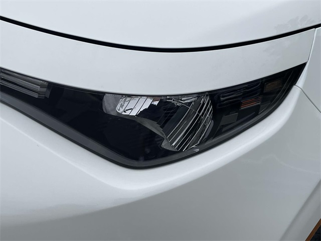 Vehicle image 22 of 36