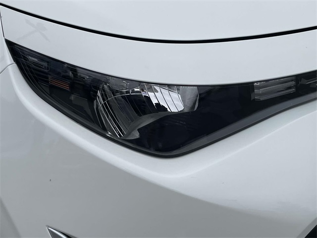 Vehicle image 29 of 36