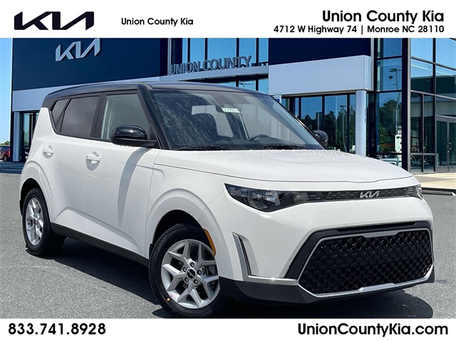 Vehicle image 3 of 36