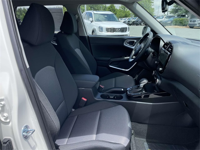 Vehicle image 20 of 36
