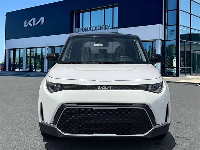 Vehicle image 2 of 36