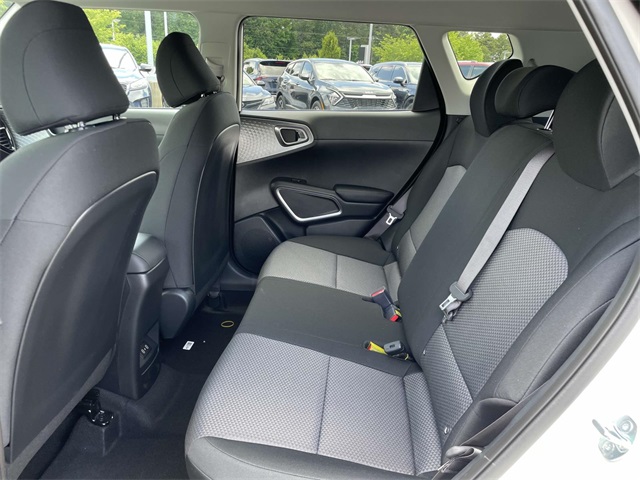 Vehicle image 11 of 36