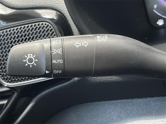 Vehicle image 31 of 36
