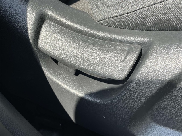 Vehicle image 25 of 36