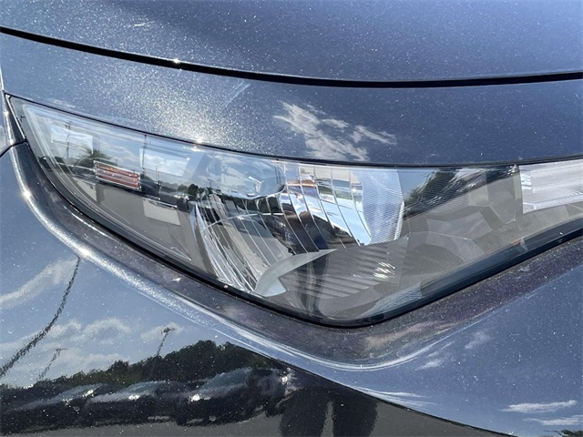 Vehicle image 31 of 36