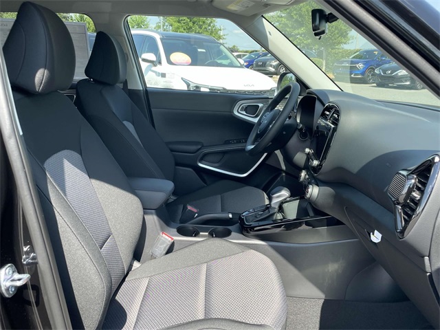Vehicle image 12 of 36