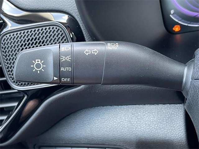 Vehicle image 29 of 36