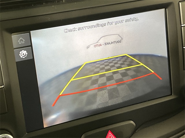 Vehicle image 20 of 25
