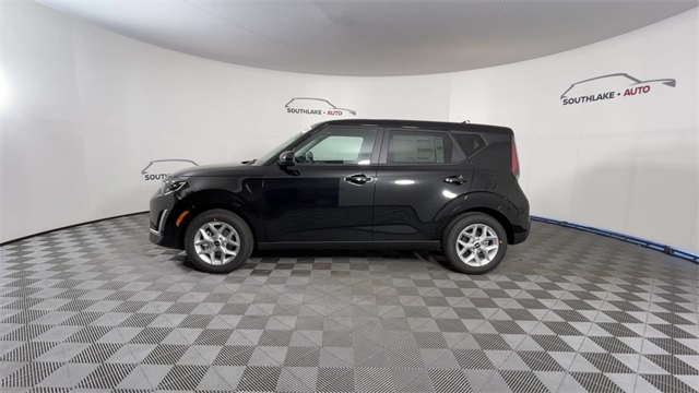 Vehicle image 9 of 25