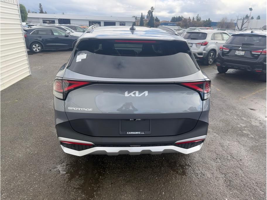 Vehicle image 5 of 20
