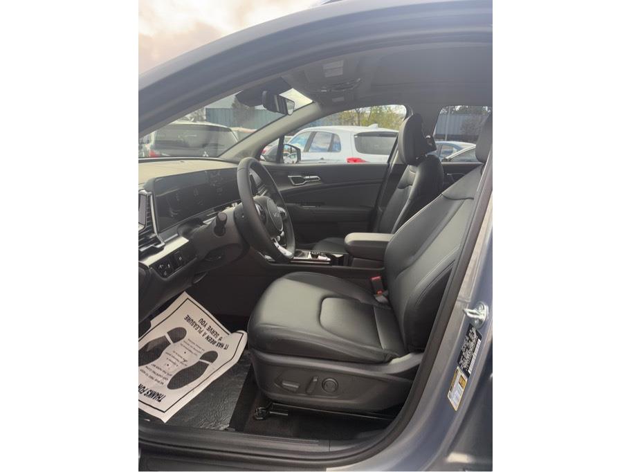 Vehicle image 15 of 20