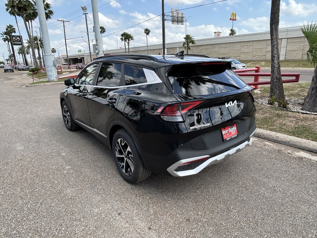 2025 Kia Sportage EX Image 5 of 23