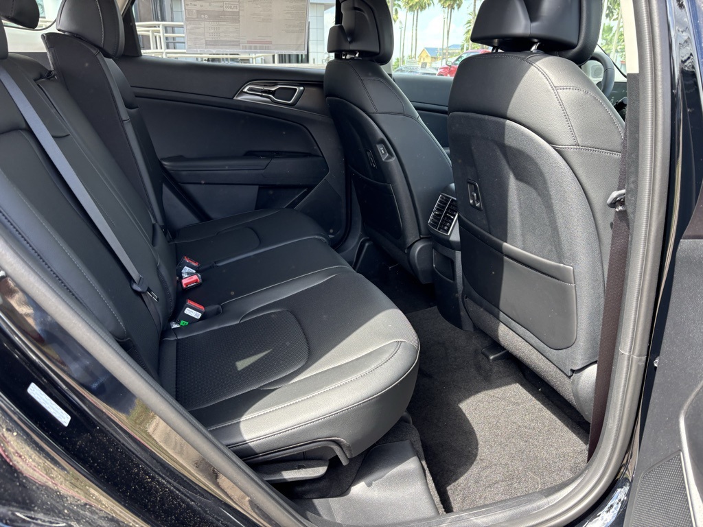 2025 Kia Sportage EX Image 20 of 23
